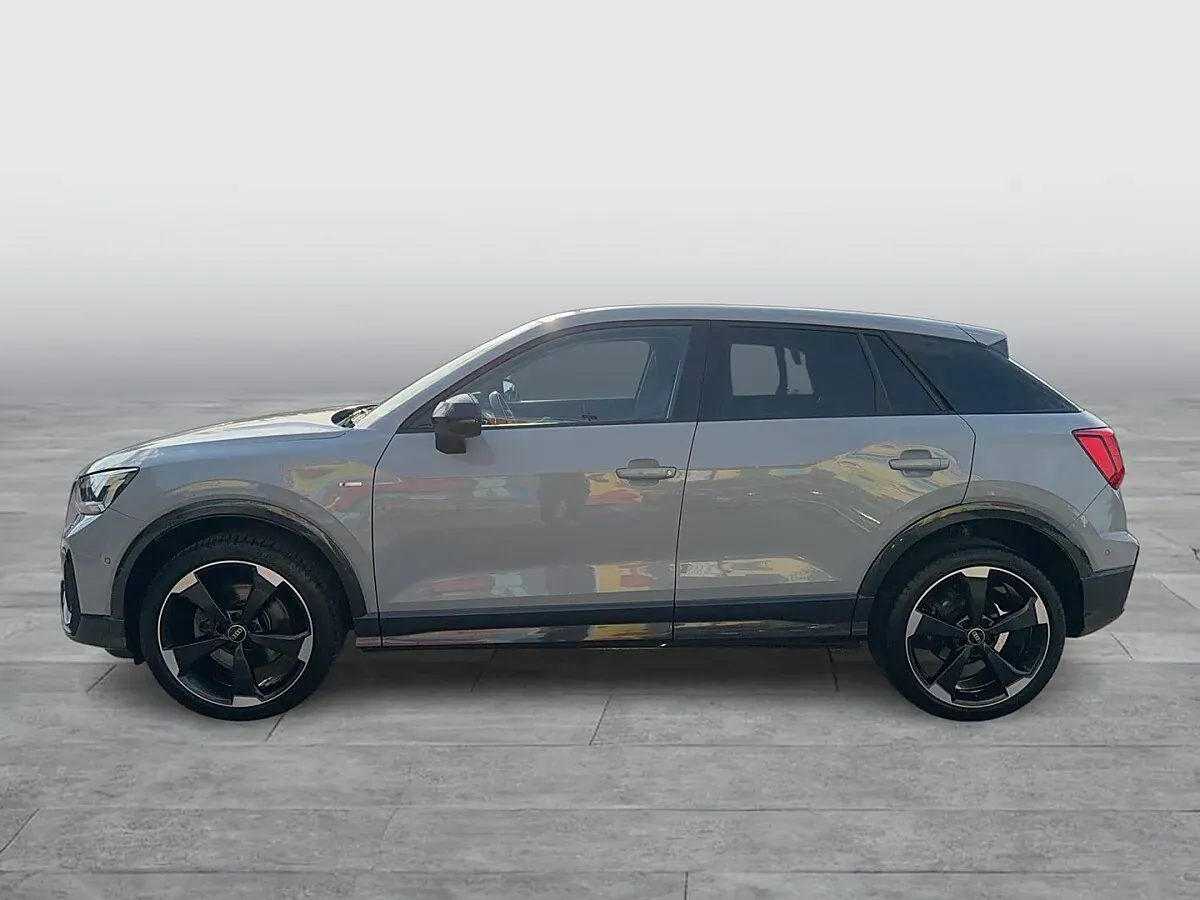 Audi Q2 2023 photo 2