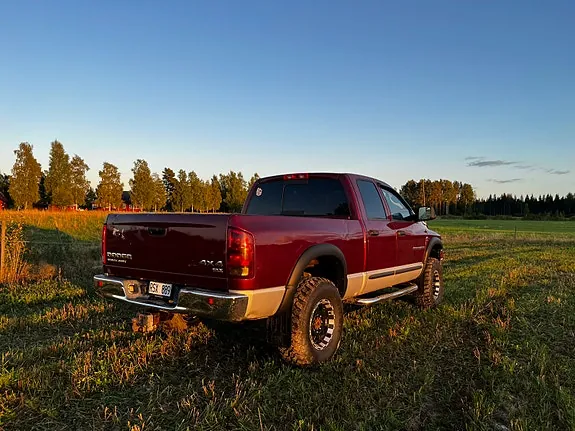 Dodge Ram 3500 2003 photo 3