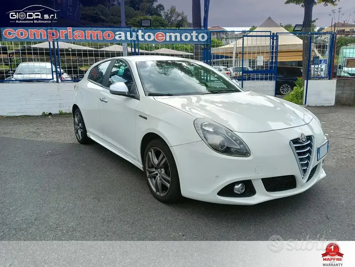 Alfa Romeo Giulietta 2014 photo 3