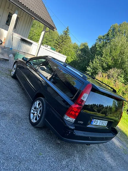 Volvo V70 2004 photo 2