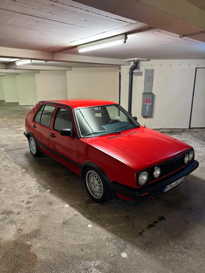 Volkswagen Golf 2