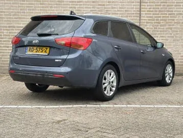 Kia Pro Cee D 2017 photo 2