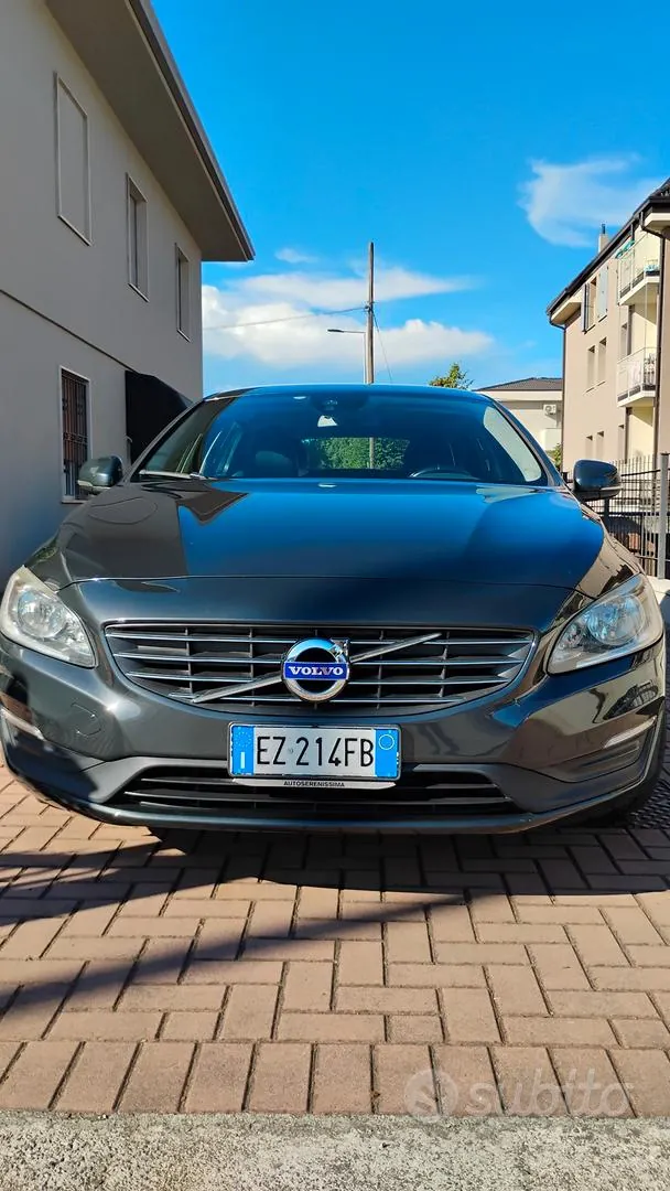Volvo V60 2015 photo 4