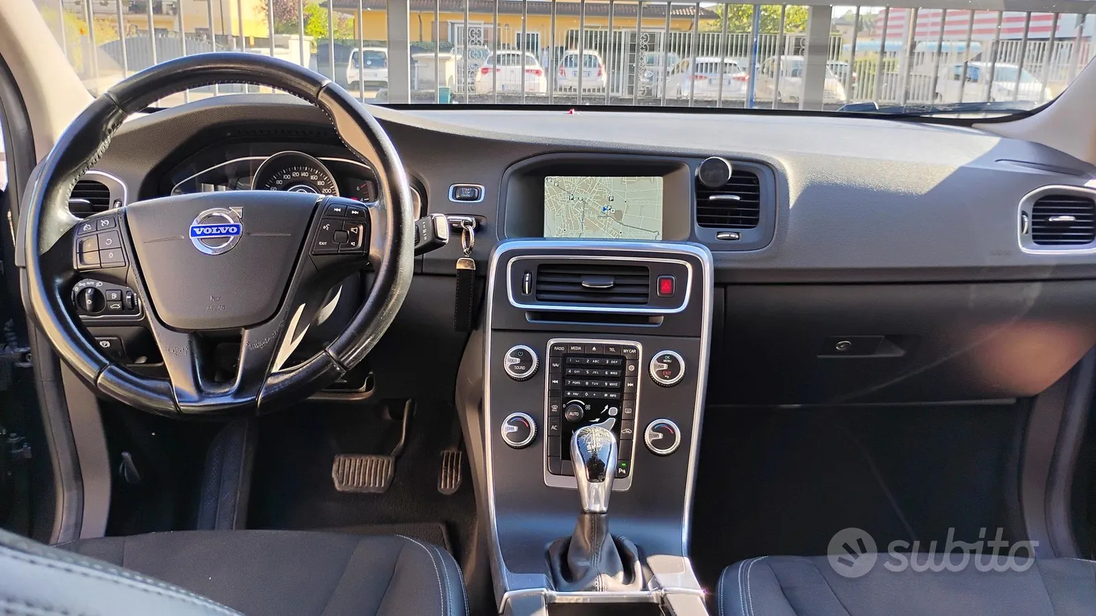 Volvo V60 2015 photo 2