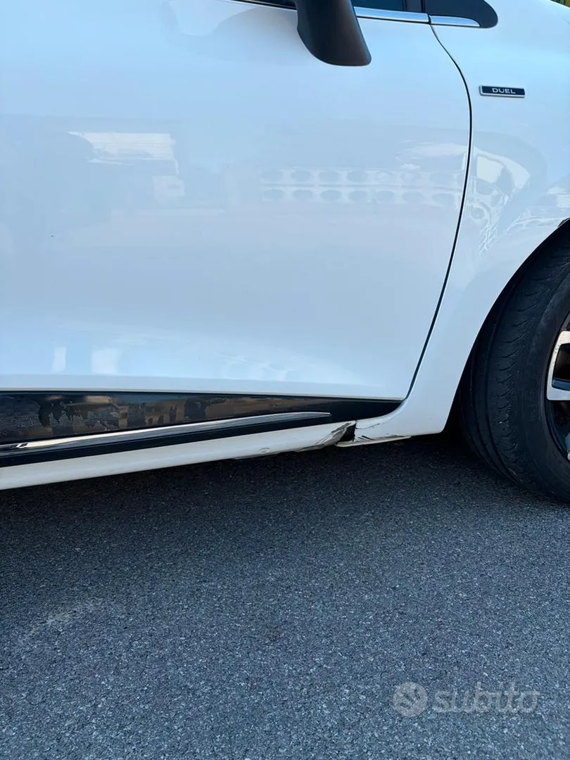 Renault Clio 2018 photo 4