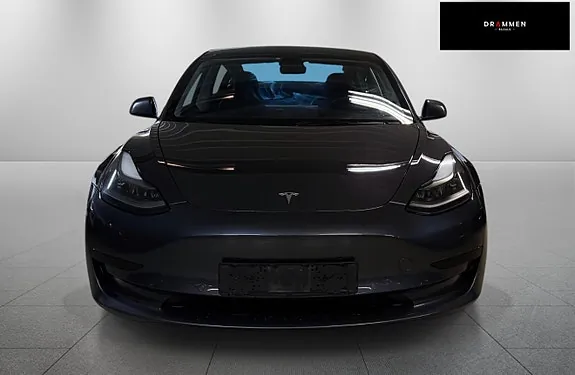 Tesla Model 3 2021 photo 2
