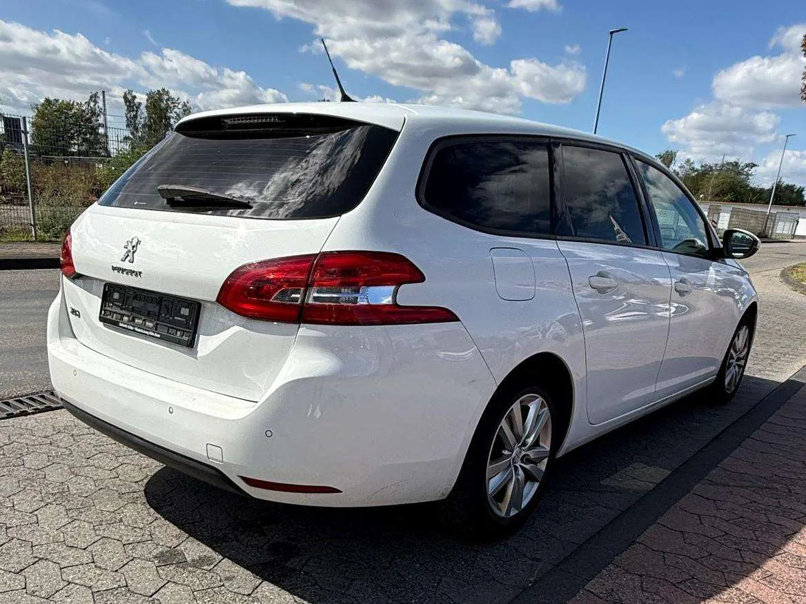 Peugeot 308 2019 photo 4