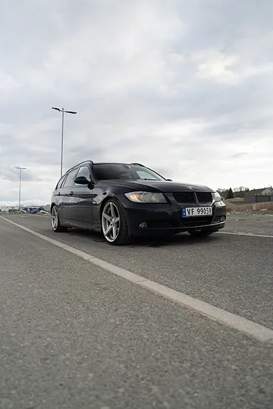 BMW 320D 2008 photo 3