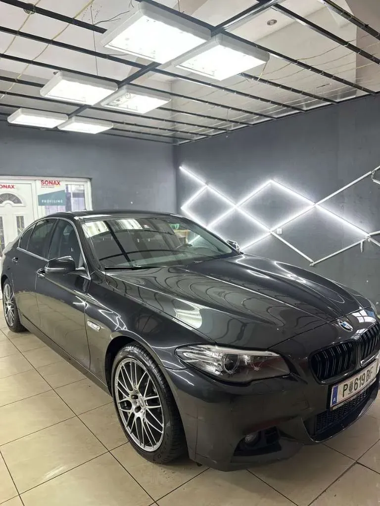 BMW 5 Series 2015 photo 2