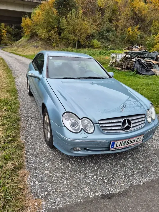 Mercedes-Benz Clk-Class 2003 photo 3