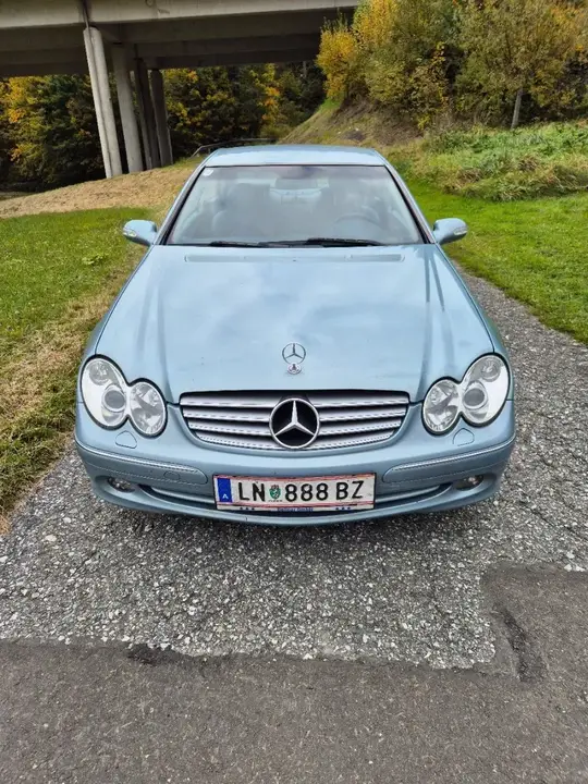 Mercedes-Benz Clk-Class 2003 photo 2