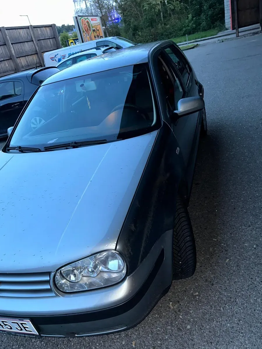 Volkswagen Golf 2003 photo 3