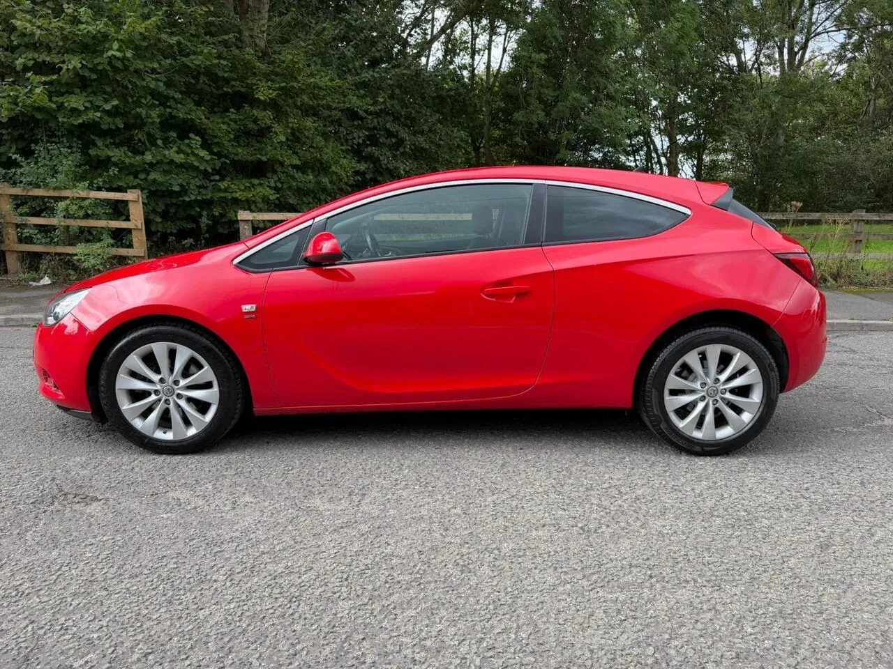 Vauxhall Astra Gtc 2015 photo 3