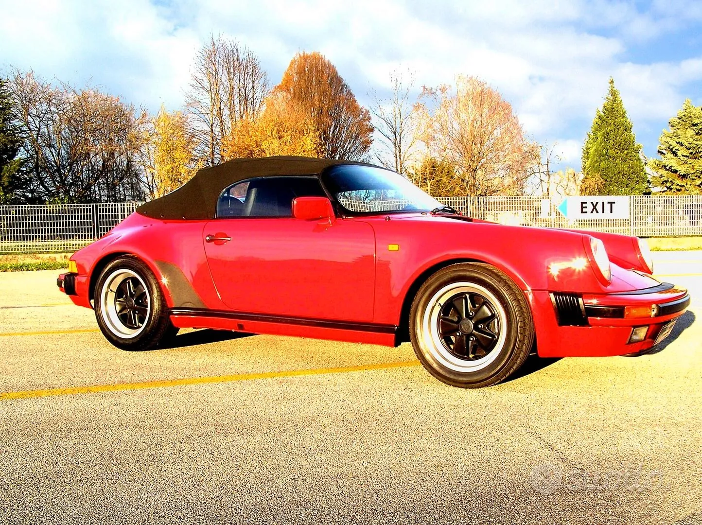 Porsche 911 1989 photo 2