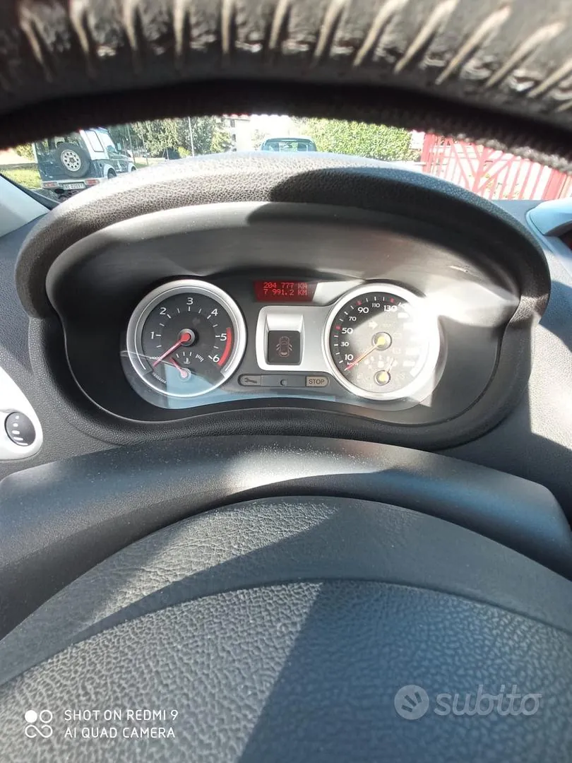 Renault Clio 2008 photo 4