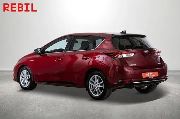 Toyota Auris 2018 photo 5