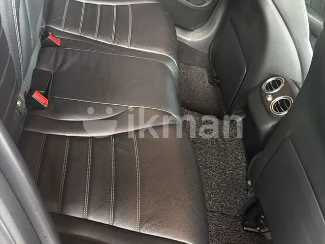 Mercedes-Benz C200 2019 photo 3