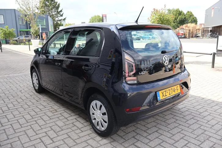 Volkswagen Up 2019 photo 3