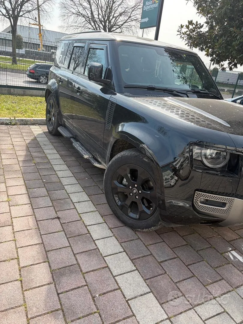 Land Rover Defender 2025 photo 4