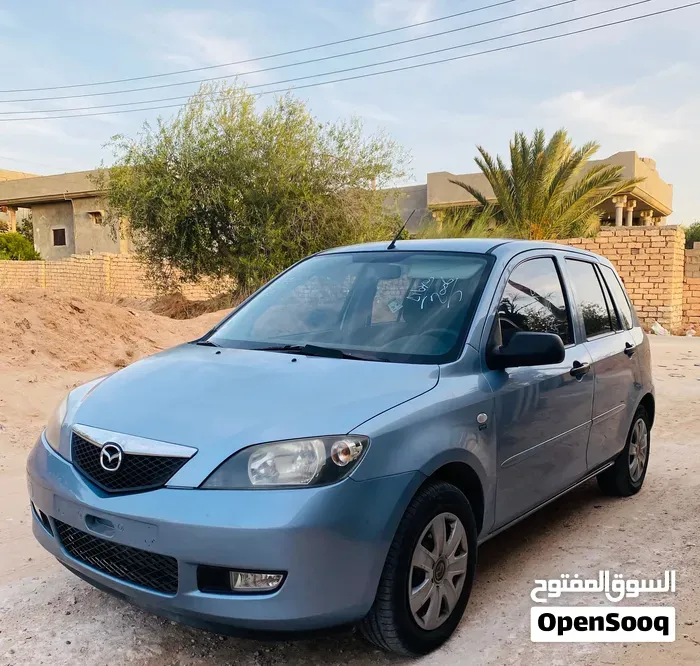 Mazda 2 2007 photo 4