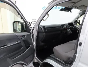 Toyota Hiace 2021 photo 5
