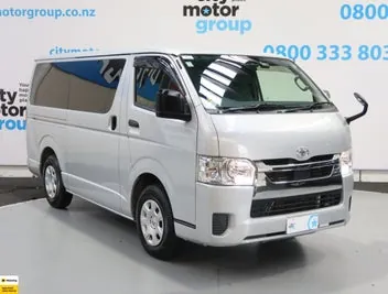 Toyota Hiace 2021 photo 2