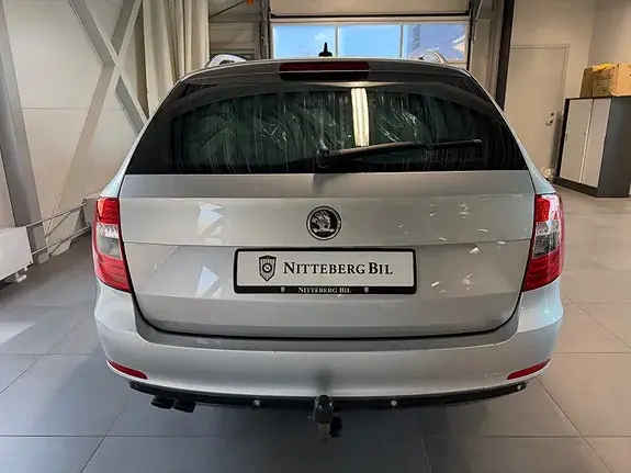 Skoda Superb 2015 photo 5
