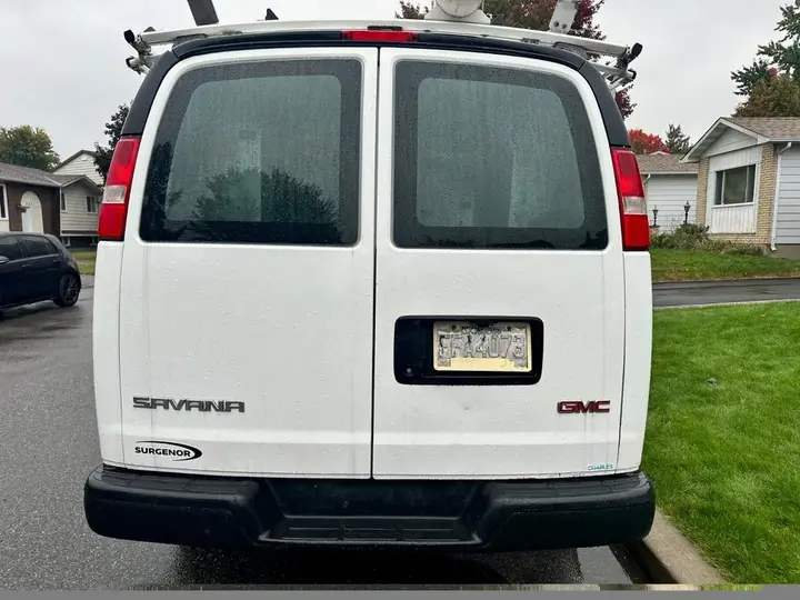 GMC Savana 2017 photo 4
