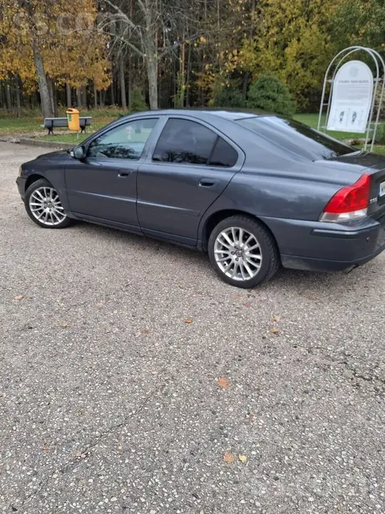 Volvo S60 2007 photo 2