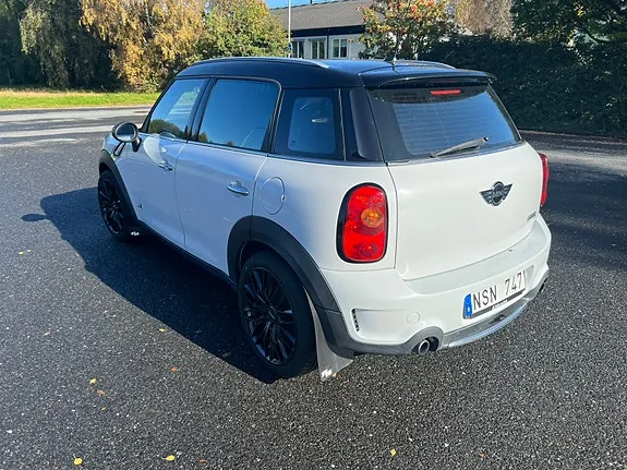Mini Countryman Cooper S 2011 photo 2