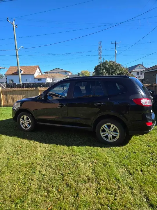 Hyundai Santa Fe 2010 photo 2