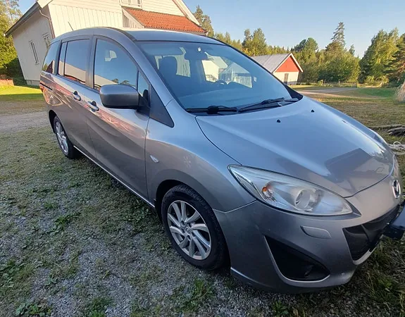 Mazda 5 2011 photo 2