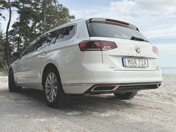 Volkswagen Passat 2020 photo 2