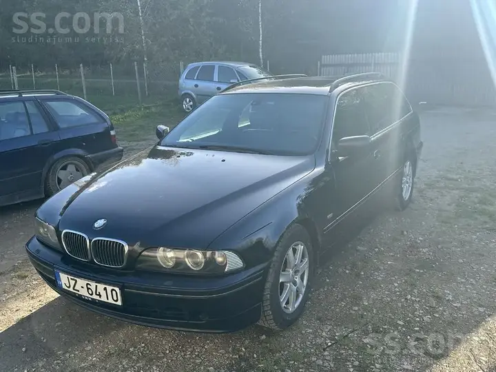 BMW 530