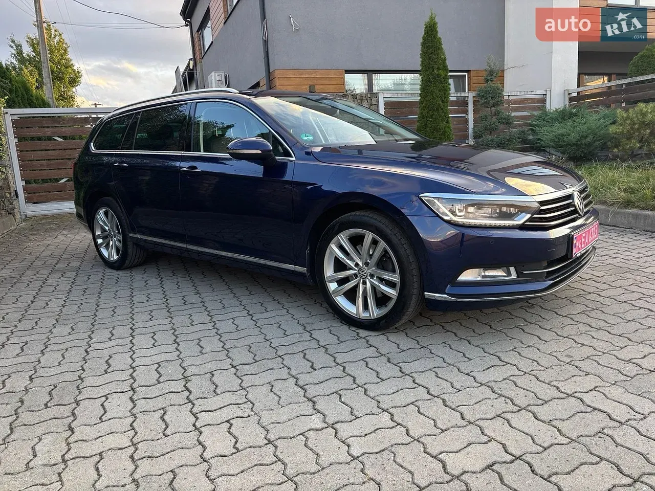 Volkswagen Passat 2019 photo 2