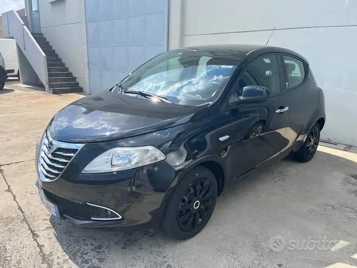 Lancia Ypsilon 2013 photo 3