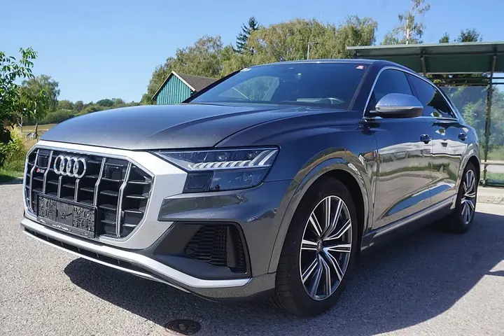 Audi Q8 2022 photo 2