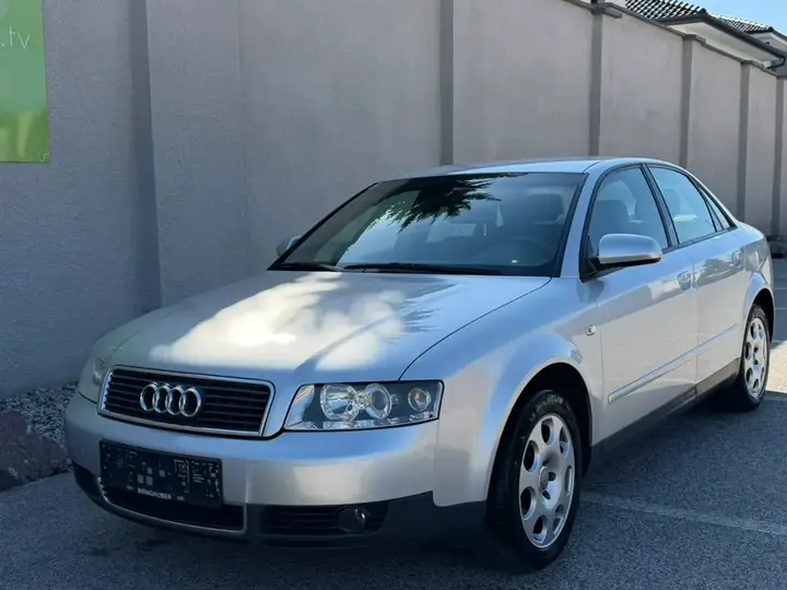 Audi A4 2001 photo 2