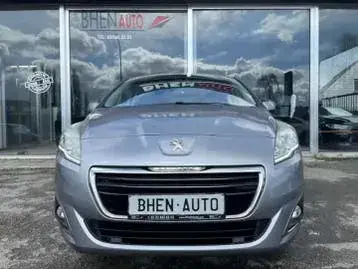Peugeot 5008 2016 photo 2