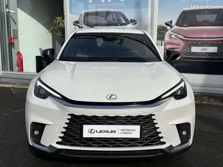 Lexus Lbx 2025 photo 5