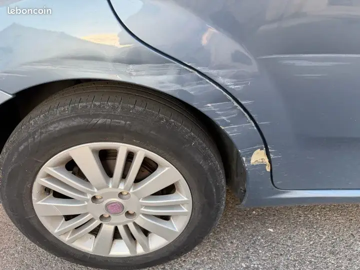 Fiat Grande Punto 2009 photo 3