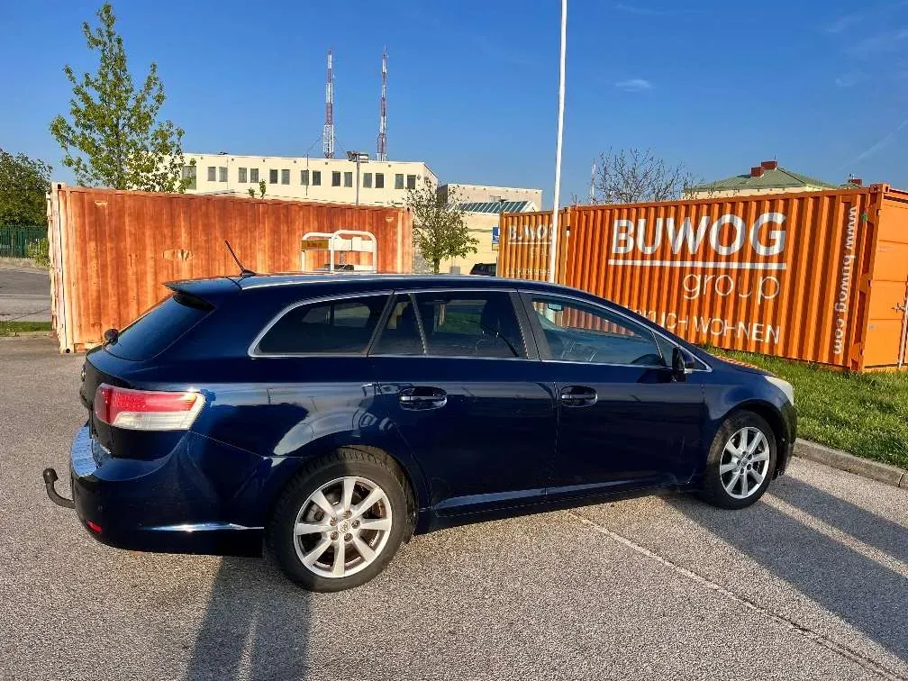 Toyota Avensis 2009 photo 3