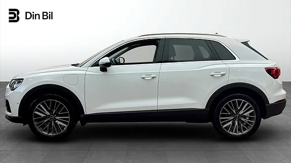 Audi Q3 2021 photo 2