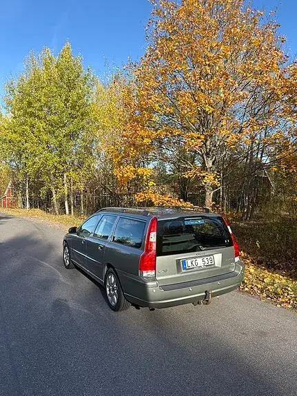 Volvo V70 2007 photo 2