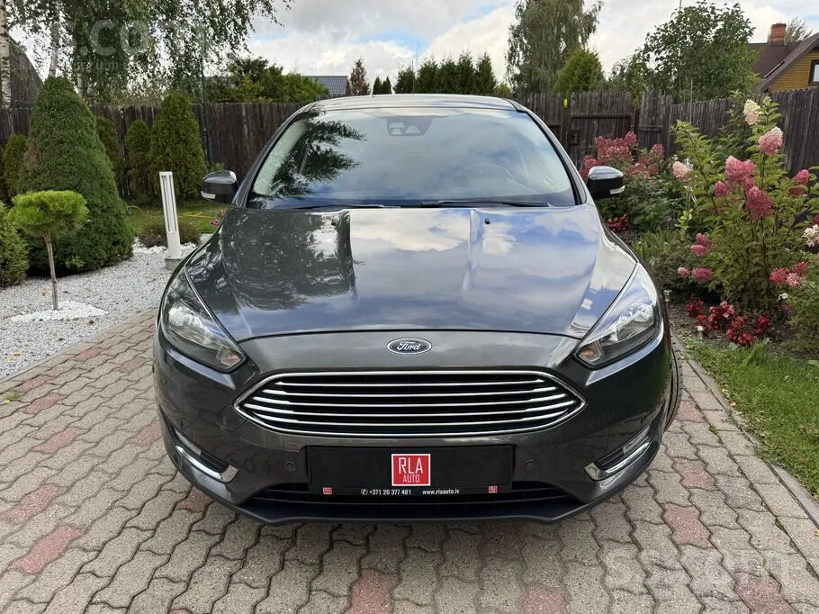 Ford Focus 2016 photo 2