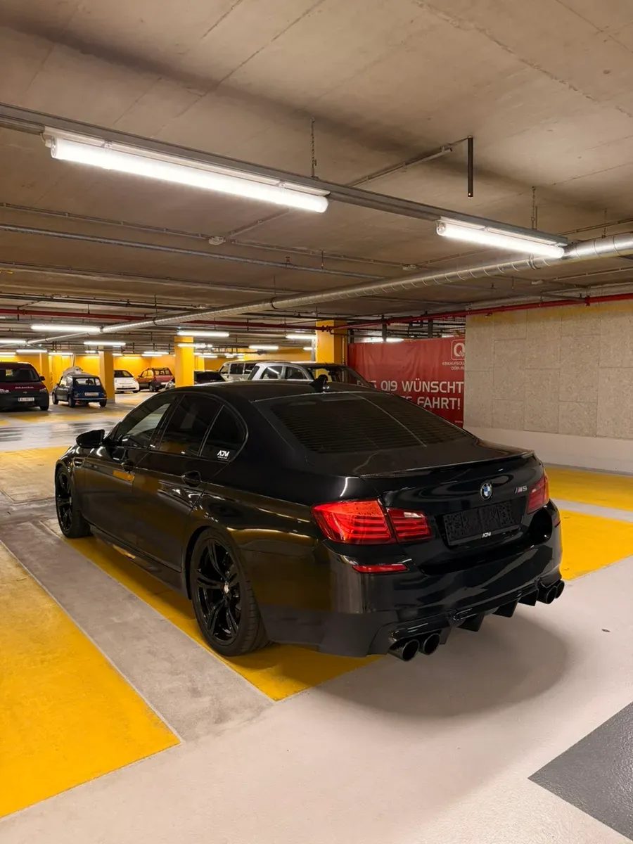 BMW 5Er-Reihe M5 2012 photo 3