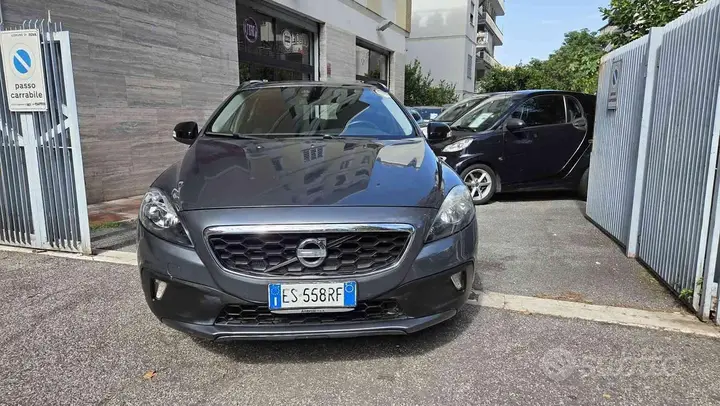 Volvo V40 2013 photo 2