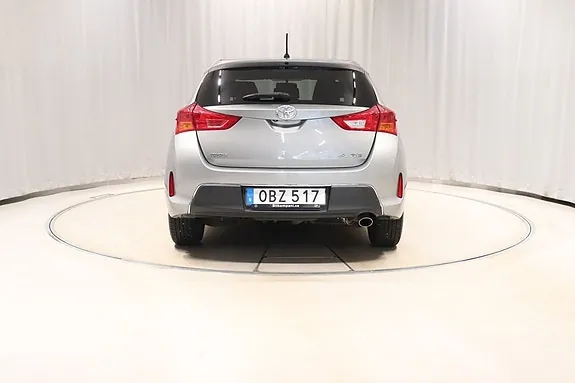 Toyota Auris 2015 photo 5