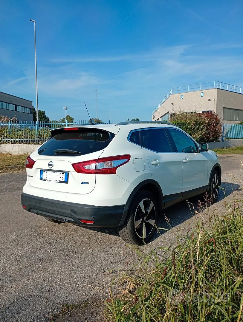 Nissan Qashqai 2015 photo 4