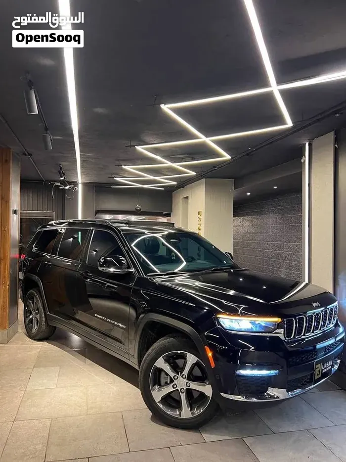 Jeep Cherokee 2024 photo 2